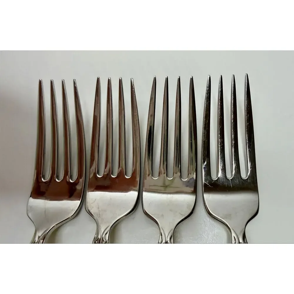 Oneida Heirloom Rembrandt Dinner Forks 7 3/8” Stainless Vintage Lot of 4